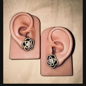 Elegant Black and Gold Flower Earrings